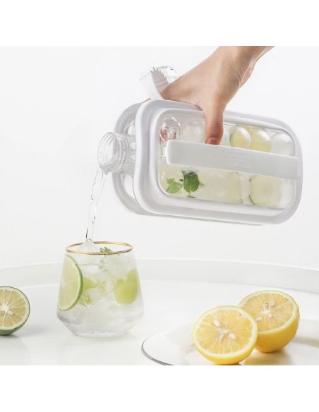 Bottiglia d'acqua 2 in 1 e macchina per cubetti di ghiaccio