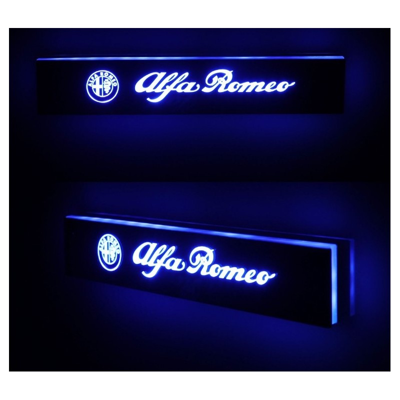 1x Distintivo con logo illuminato con emblema...