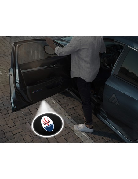 Luci sottoporta Maserati Levante kit Carbonio