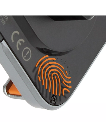 Supporto auto con caricabatterie a induzione QI proposto dal marchio LinQ, compatibile con smartphone larghi tra 6,5 e 9,6 cm