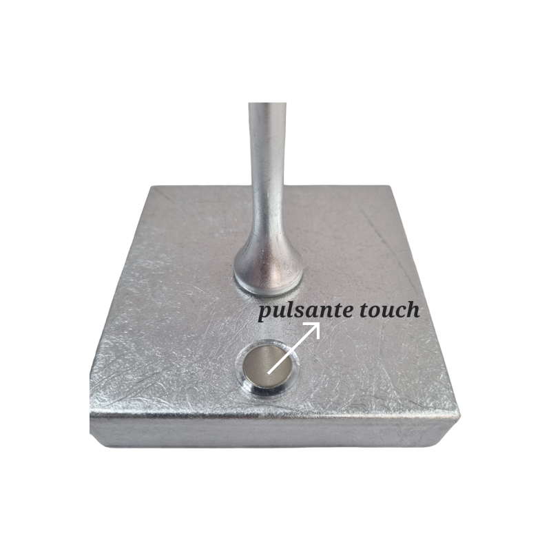 Lampada led da tavolo touch argentata con...