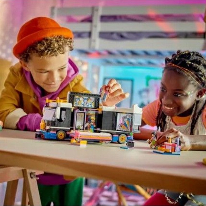 Friends Tour Bus delle pop star 42619 di Lego