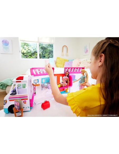 Barbie Bundle, Ambulanza Trasformabile e Playset Clinica