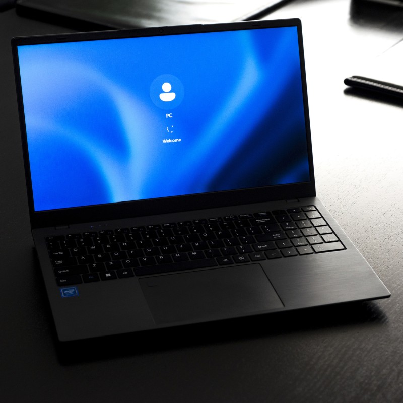 Notebook Andmonc electronics Intel i5 15.6"...