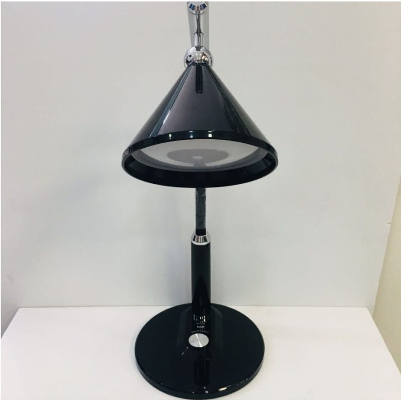 lampada da tavolo LED nero argento