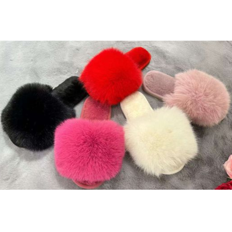 Pantofole peluche aperte avanti