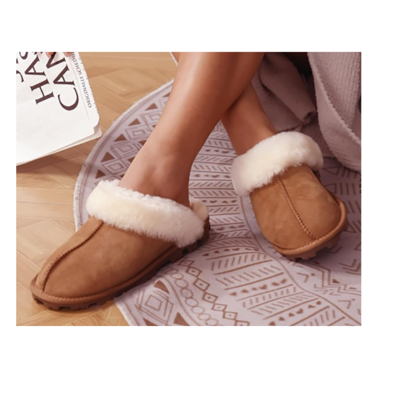 Pantofole peluche e camoscio