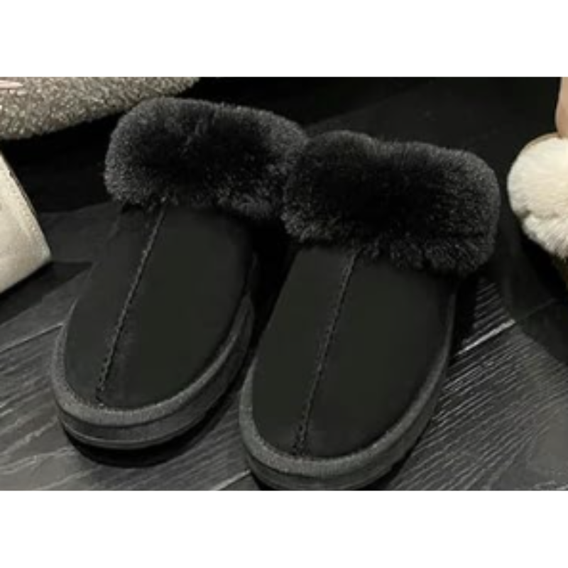 Pantofole peluche e camoscio