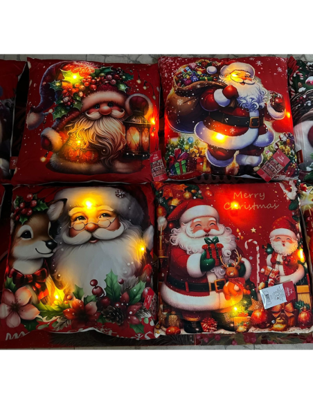 Set 4 Cuscini Natalizi con Luci LED – 45x45 cm