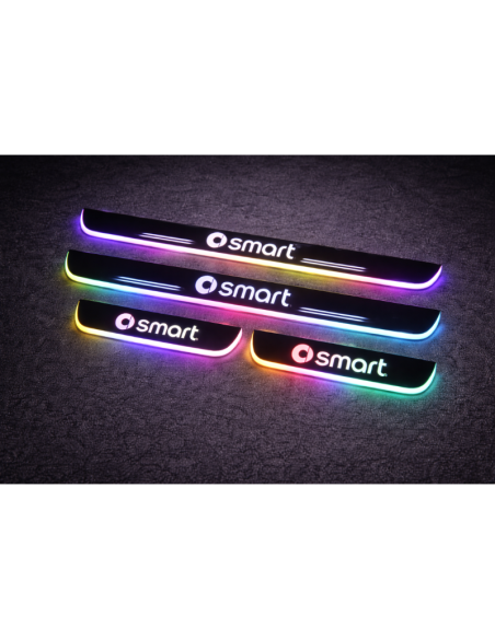 Battitacco LED Smart RGB Senza Fili – Set 4 Pezzi Anteriore e Posteriore Ricaricabili USB