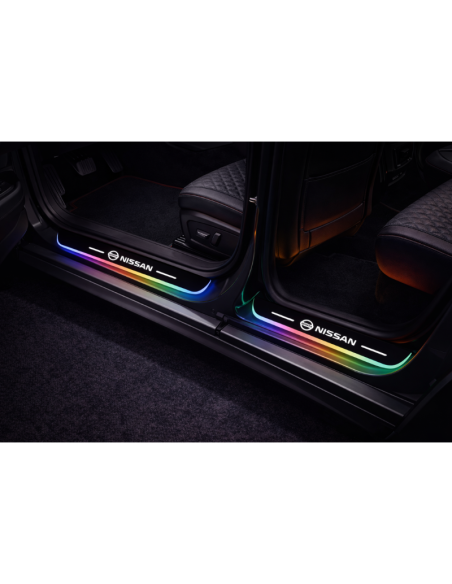 Battitacco LED Nissan RGB Senza Fili – Set 4 Pezzi Ricaricabili USB
