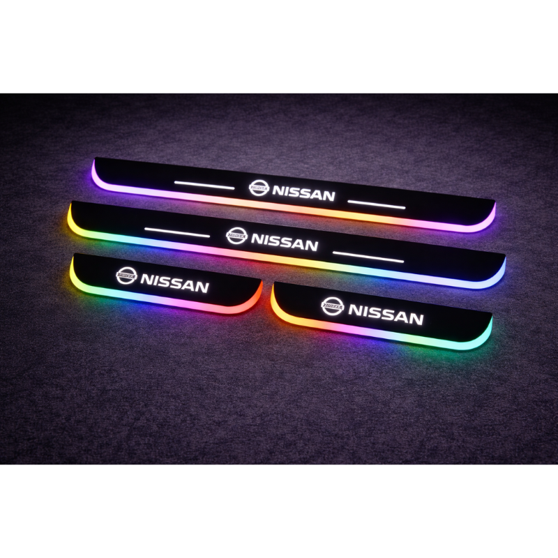Battitacco LED Nissan RGB Senza Fili – Set 4...