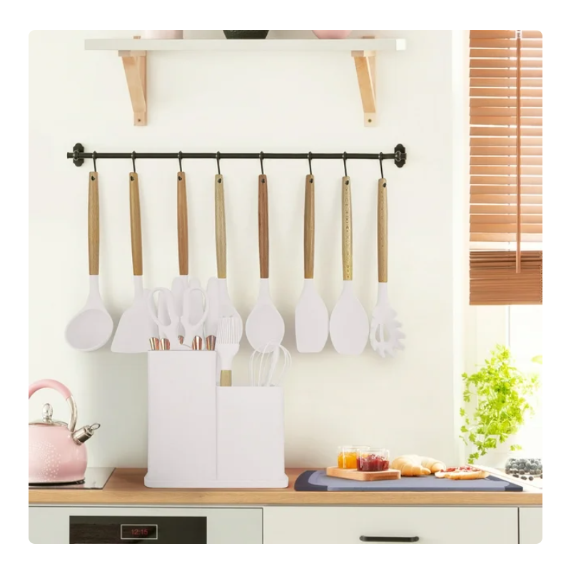 Set di utensili da cucina completo in silicone...