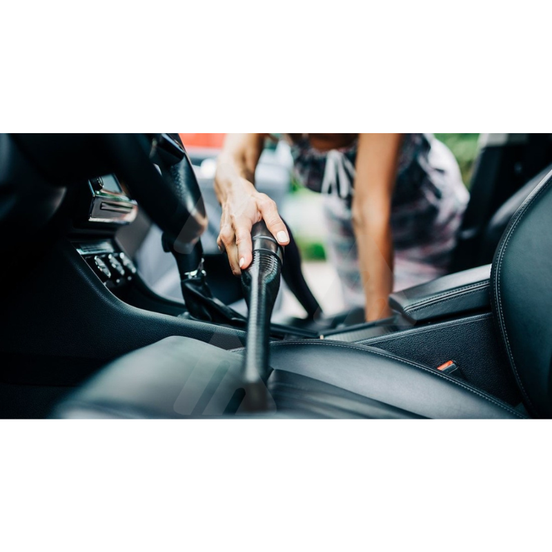 Aspirapolvere e gonfiatore pneumatici