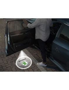 Škoda New Logo Carbon-Style Wireless Car Door Projector Lights